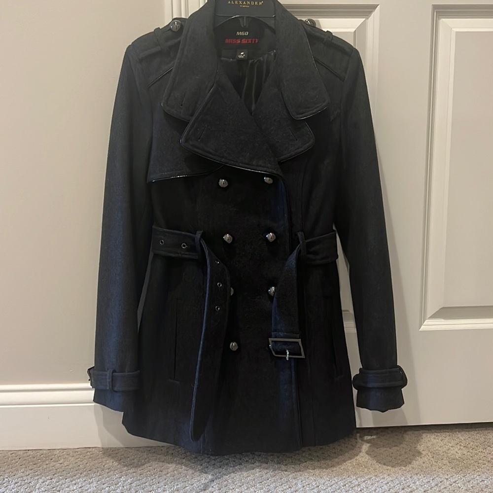 Gray coat size:small